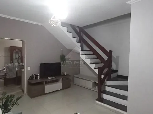 Sobrado com 125m² 3 quartos e 2 banheiros, à venda, no bairro Jardim Guapituba em Mauá