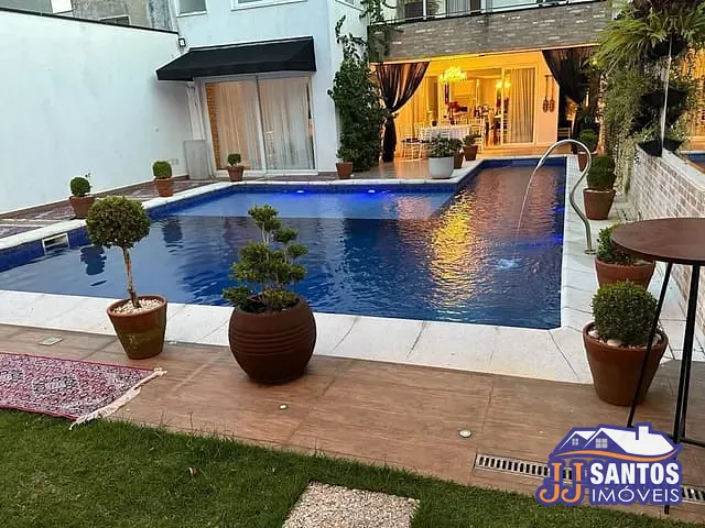 Sobrado com 586m² 4 quartos e 7 banheiros, à venda ou para alugar, no bairro Vila Bertioga em São Paulo
