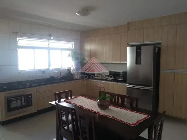 Sobrado com 182m² 2 quartos e 1 banheiro, à venda, no bairro Vila Bocaina em Mauá