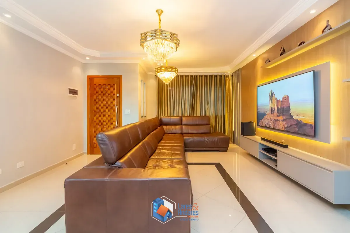 Sobrado, 4 quartos, 301 m² - Foto 1