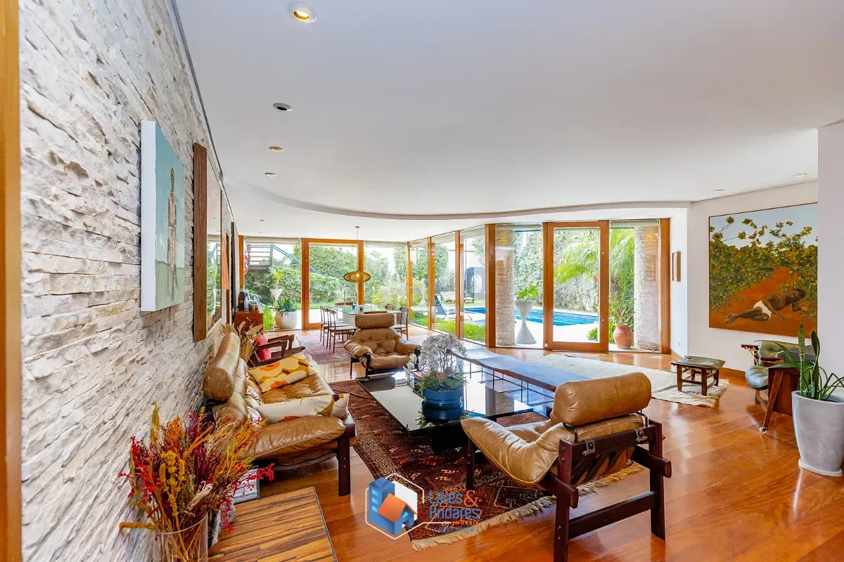 Sobrado, 4 quartos, 546 m² - Foto 1