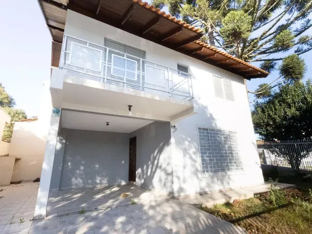 Sobrado com 224m² 4 quartos e 3 banheiros, à venda, no bairro Santa Felicidade em Curitiba