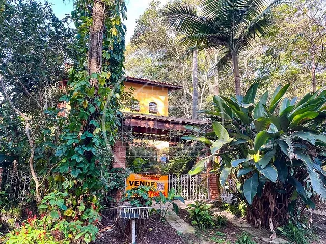 Sobrado com 350m² 3 quartos e 2 banheiros, à venda, no bairro Jardim das Palmeiras (Zona Sul) em São Paulo