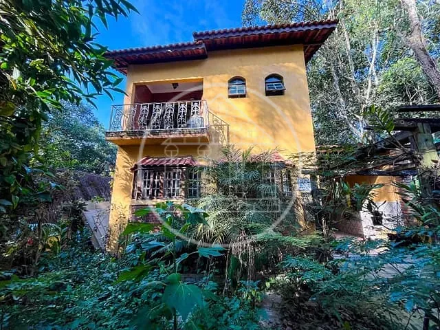 Sobrado com 350m² 3 quartos e 2 banheiros, à venda, no bairro Jardim das Palmeiras (Zona Sul) em São Paulo