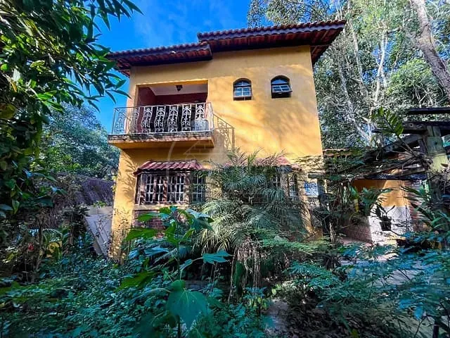 Sobrado com 350m² 3 quartos e 2 banheiros, à venda, no bairro Jardim das Palmeiras (Zona Sul) em São Paulo