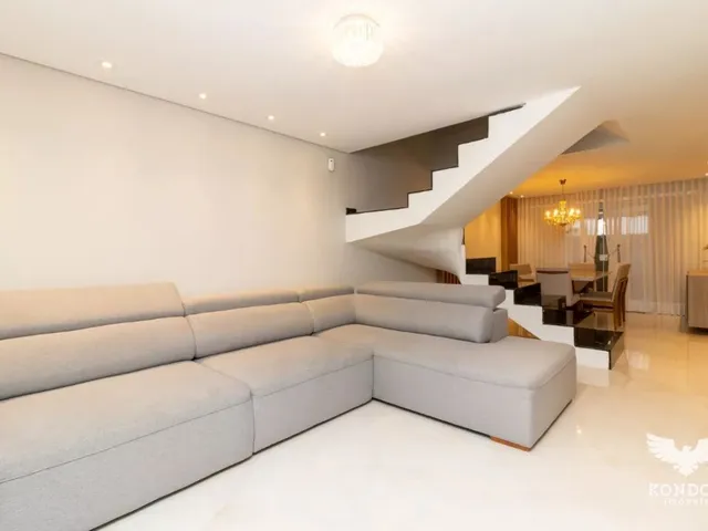 Casa com 125m² 3 quartos e 2 banheiros, à venda, no bairro Santa Felicidade em Curitiba