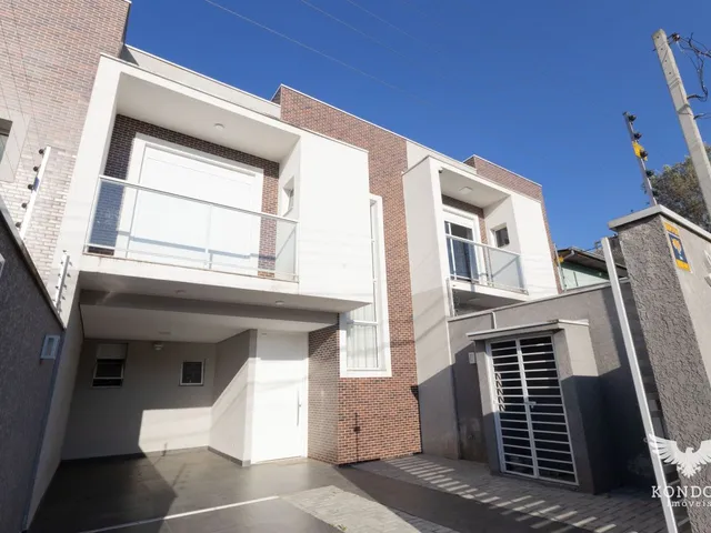 Sobrado 3 quartos e 3 banheiros, à venda, no bairro São Braz em Curitiba