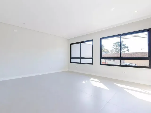 Sobrado com 192m² 3 quartos e 4 banheiros, à venda, no bairro Santa Felicidade em Curitiba