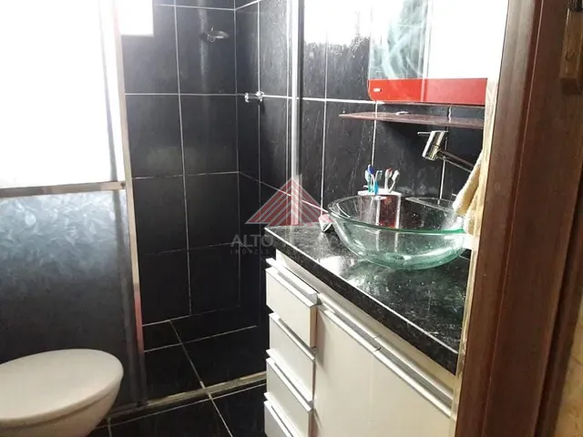 Sobrado com 125m² 1 quarto e 1 banheiro, à venda, no bairro Jardim Primavera em Mauá