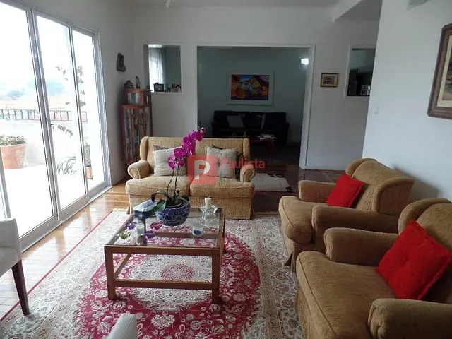 Sobrado com 320m² 5 quartos e 5 banheiros, à venda ou para alugar, no bairro Parque Jabaquara em São Paulo