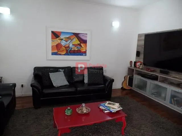 Sobrado com 320m² 5 quartos e 5 banheiros, à venda ou para alugar, no bairro Parque Jabaquara em São Paulo