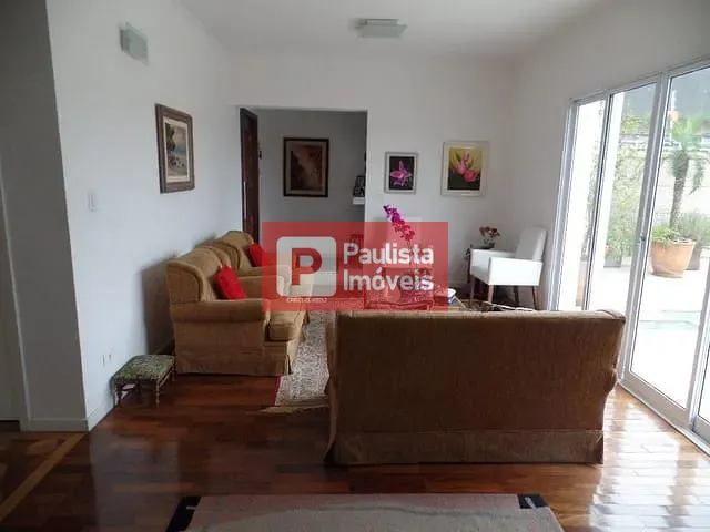 Sobrado com 320m² 5 quartos e 5 banheiros, à venda ou para alugar, no bairro Parque Jabaquara em São Paulo