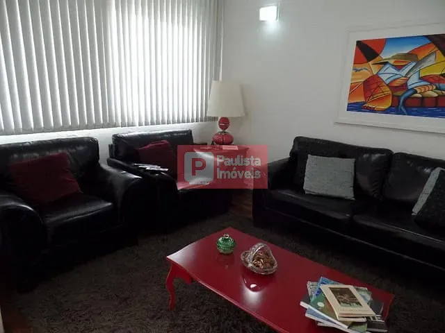 Sobrado com 320m² 5 quartos e 5 banheiros, à venda ou para alugar, no bairro Parque Jabaquara em São Paulo