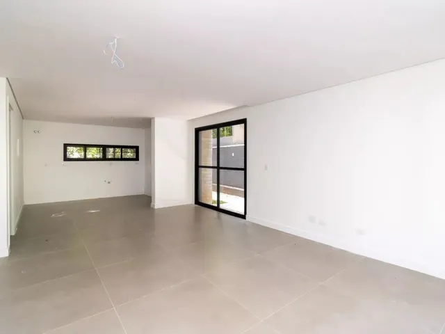 Casa com 121m² 3 quartos e 3 banheiros, à venda, no bairro Santa Cândida em Curitiba