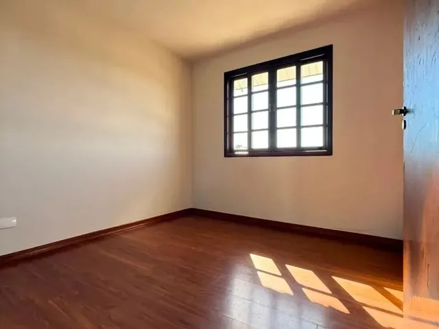 Sobrado 3 quartos e 3 banheiros, à venda, no bairro Santa Felicidade em Curitiba