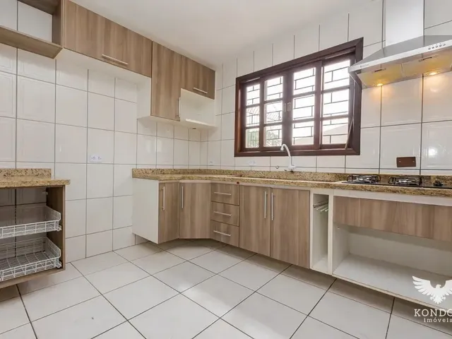 Sobrado 3 quartos e 3 banheiros, à venda, no bairro Santa Felicidade em Curitiba
