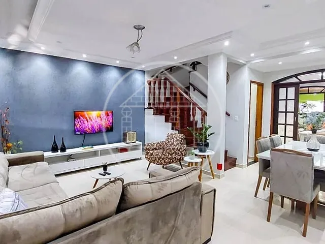 Sobrado com 172m² 3 quartos e 3 banheiros, à venda, no bairro Conjunto Residencial Salvador Tolezani em São Paulo