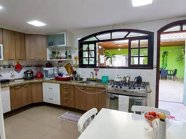 Sobrado com 172m² 3 quartos e 3 banheiros, à venda, no bairro Conjunto Residencial Salvador Tolezani em São Paulo