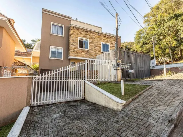 Sobrado com 90m² 3 quartos e 2 banheiros, à venda, no bairro Santo Inácio em Curitiba