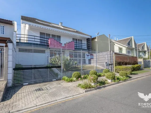 Sobrado com 360m² 4 quartos e 4 banheiros, à venda, no bairro São Braz em Curitiba