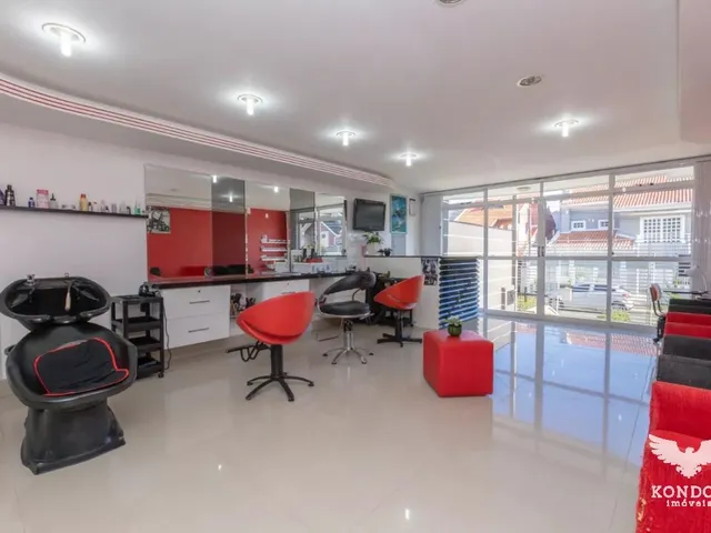 Sobrado com 360m² 4 quartos e 4 banheiros, à venda, no bairro São Braz em Curitiba