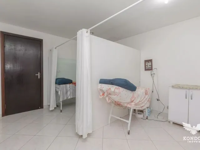 Sobrado com 360m² 4 quartos e 4 banheiros, à venda, no bairro São Braz em Curitiba