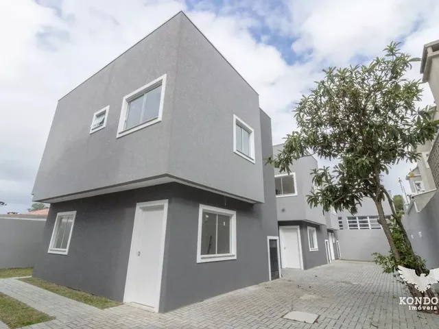 Sobrado com 109m² 3 quartos e 3 banheiros, à venda, no bairro Santa Felicidade em Curitiba
