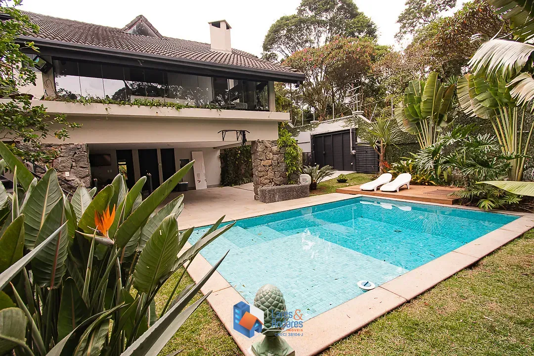 Sobrado, 4 quartos, 312 m² - Foto 1