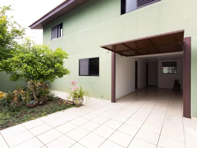 Sobrado com 336m² 4 quartos e 4 banheiros, à venda, no bairro São Braz em Curitiba