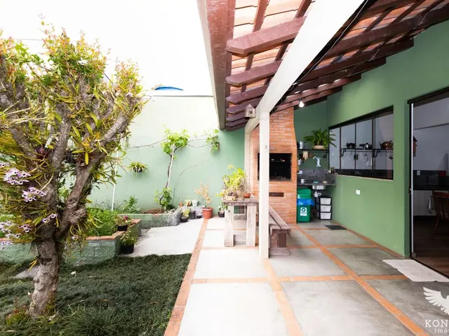 Casa com 336m² 4 quartos e 4 banheiros, à venda, no bairro São Braz em Curitiba