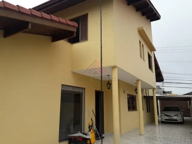 Sobrado com 475m² 3 quartos e 3 banheiros, à venda, no bairro Jardim Pedroso em Mauá