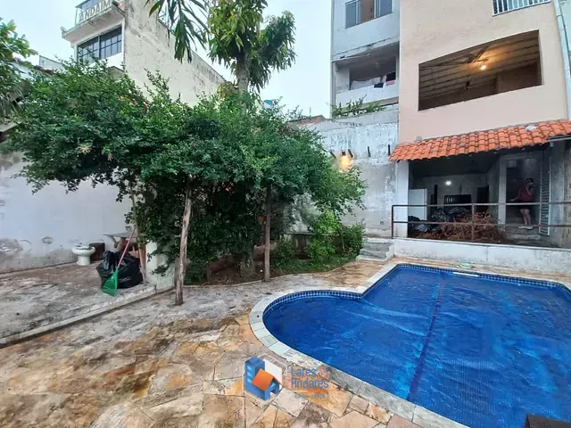 Sobrado com 220m² 8 quartos e 7 banheiros, à venda, no bairro Nova Petrópolis em São Bernardo Do Campo