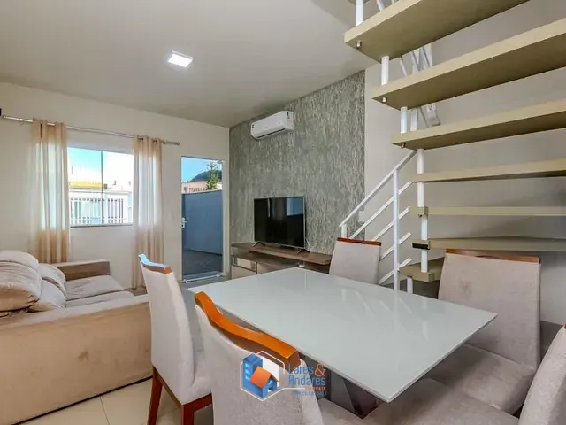 Sobrado com 120m² 2 quartos e 2 banheiros, à venda, no bairro Rio Pequeno em Camboriú