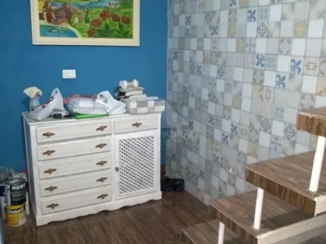 Sobrado com 400m² 2 quartos e 1 banheiro, à venda, no bairro Vila Assis Brasil em Mauá