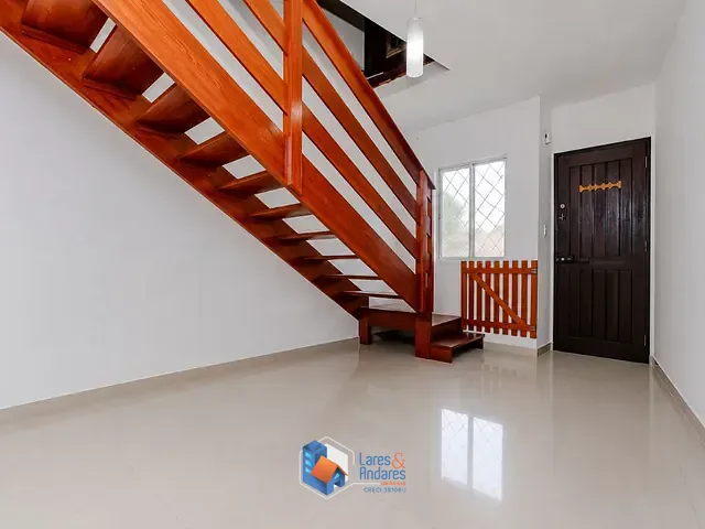Sobrado com 134m² 3 quartos e 2 banheiros, à venda, no bairro Centro em Camboriú
