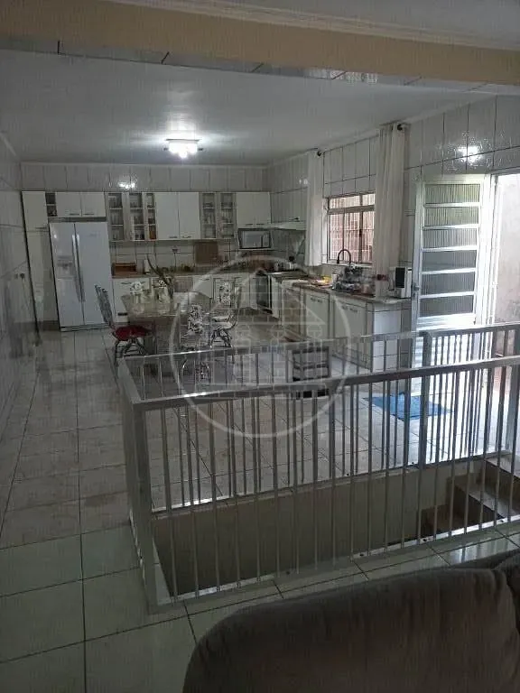 Sobrado, 3 quartos, 292 m² - Foto 2