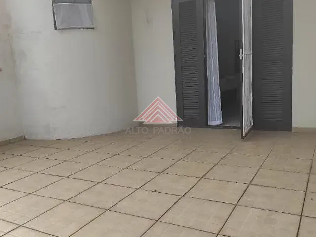 Sobrado com 125m² 3 quartos e 3 banheiros, à venda, no bairro Vila Mercedes em Mauá