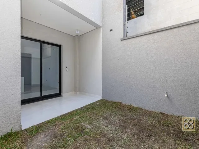 Sobrado 3 quartos e 4 banheiros, à venda, no bairro Santa Felicidade em Curitiba