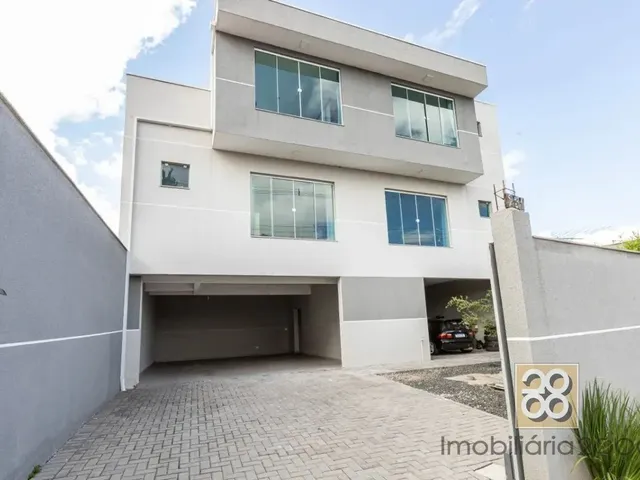 Sobrado 4 quartos e 1 banheiro, à venda, no bairro Tingui em Curitiba
