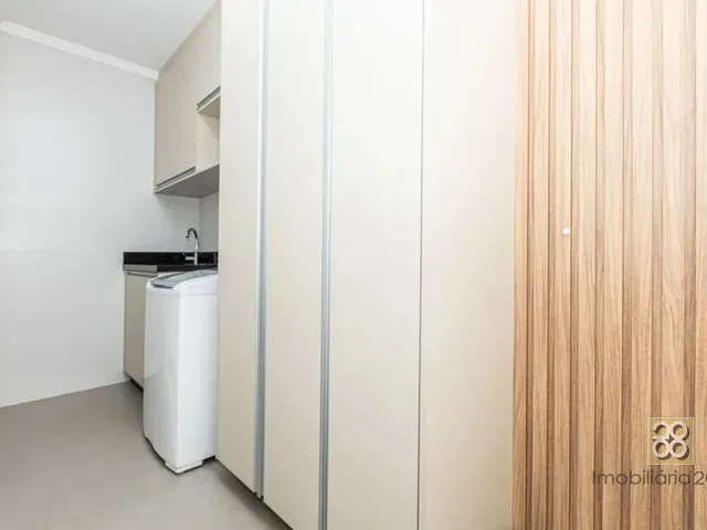 Sobrado 4 quartos e 1 banheiro, à venda, no bairro Tingui em Curitiba
