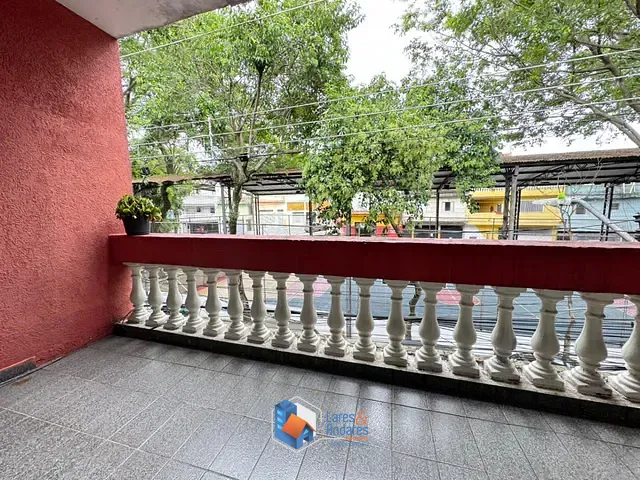 Sobrado com 125m² 4 quartos e 2 banheiros, à venda, no bairro Parque Santa Madalena em São Paulo