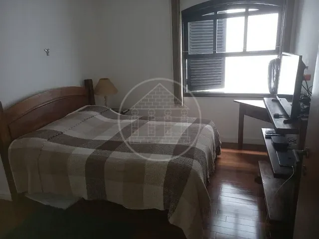 Sobrado com 258m² 4 quartos e 3 banheiros, à venda, no bairro Jardim Prudência em São Paulo