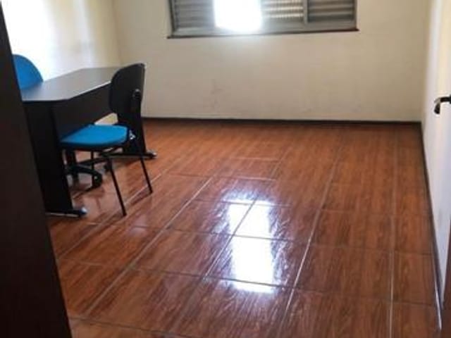 Sobrado com 410m² 4 quartos e 5 banheiros, à venda, no bairro Centro em Osasco