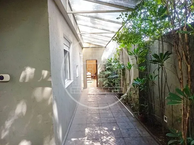 Sobrado com 300m² 4 quartos e 1 banheiro, à venda, no bairro Brooklin em São Paulo