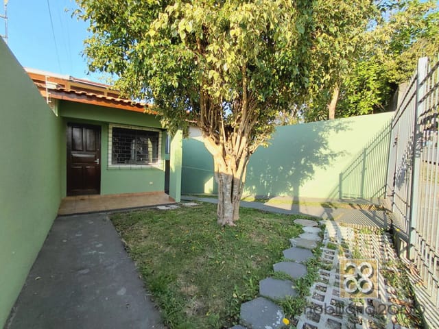 Sobrado 3 quartos e 2 banheiros, para alugar, no bairro Pilarzinho em Curitiba