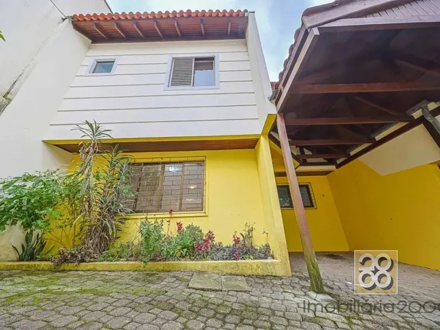 Sobrado 3 quartos e 1 banheiro, à venda, no bairro Abranches em Curitiba