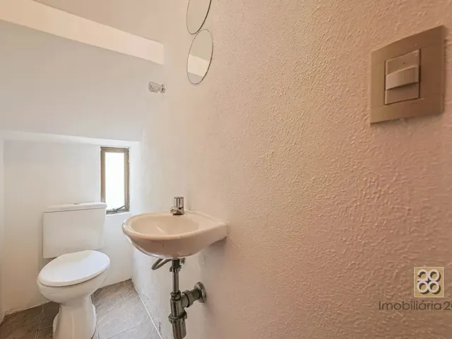 Sobrado 3 quartos e 1 banheiro, à venda, no bairro Abranches em Curitiba
