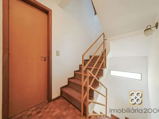 Sobrado 3 quartos e 1 banheiro, à venda, no bairro Abranches em Curitiba