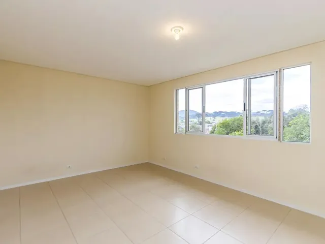Sobrado 2 quartos e 1 banheiro, à venda, no bairro Vila Fuck em Piraquara