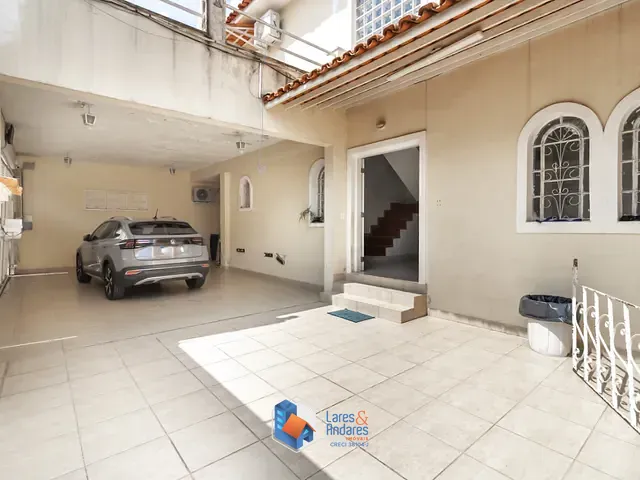 Sobrado com 380m² 4 quartos e 6 banheiros, à venda, no bairro Adalgisa em Osasco
